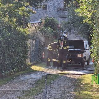Auto prende fuoco ad Andorno, paura per una donna FOTO