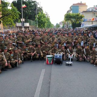 Vigliano, in piazza chiesa il concerto della Fanfara di Pralungo