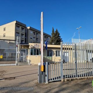 Biella, rinvenuto in carcere un pacco sospetto: conteneva smartphone e smartwatch - Foto di repertorio