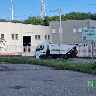 Nuovo ecocentro a Biella: collaudo fissato in ottobre, attesa per due mezzi indispensabili Nuovo ecocentro a Biella: collaudo fissato in ottobre, attesa per due mezzi indispensabili