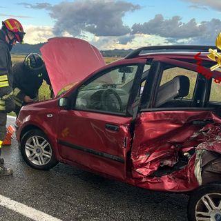Scontro tra due mezzi a Crescentino, feriti soccorsi dal 118