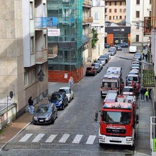 Biella, donna soccorsa in via Dante FOTO Nicola Rasolo per newsbiella.it