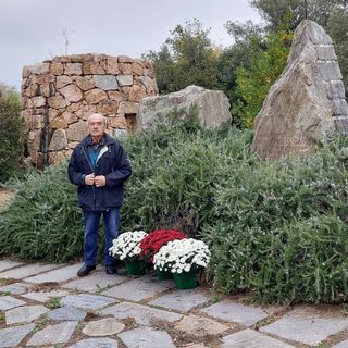 Fiori a Nuraghe Chervu