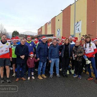 Torna a Candelo "La Corsa degli Elfi": appuntamento all'8 dicembre - Foto dell'edizione 2024