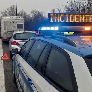 Nichelino, grosso incidente all'imbocco della tangenziale: due feriti e traffico in tilt, foto archivio torino oggi