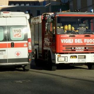 Principio d'incendio a Cossato, 5 persone in ospedale per sospetta intossicazione (foto di repertorio)