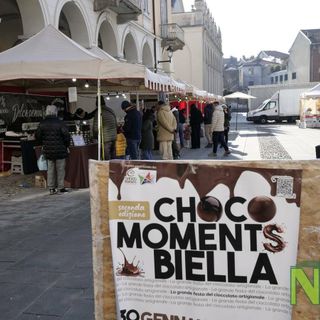 Il cioccolato anima Biella: ChocoMoments continua in piazza Duomo - Servizio di Davide Finatti