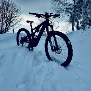 Biellese in ebike: allenamento invernale sul manto innevato