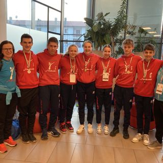 Il team FUNAKOSHI 1976 al termine della gara