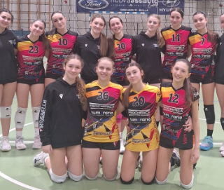 In foto,  le atlete della Prima Divisione dopo la vittoria contro Occhieppese Pallavolo