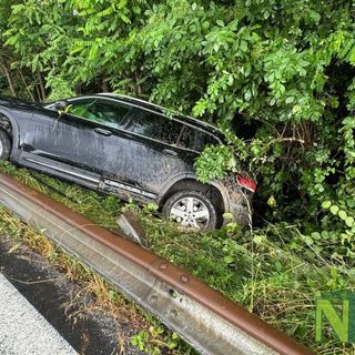 Super, incidente all'uscita di Vigliano, auto finisce nel fosso FOTO Davide Finatti per newsbiella.it