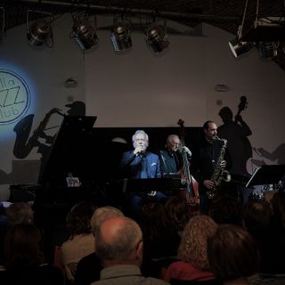 Martedì 1 aprile torna il crooner Claudio Borroni al Biella Jazz Club