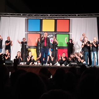 Al Teatro Giletti di Ponzone in Valdilana c'è CANTA90