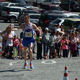 Alberto Mosca al traguardo lo scorso anno (www.biellaedintorni.it)