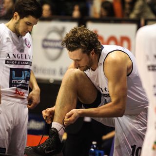 Basket - Il guerriero Infante suona la carica