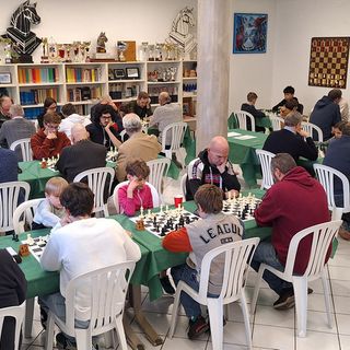 Cresce l'interesse per il mondo degli scacchi: a Biella un corso per tutti.