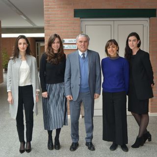 Le allieve accompagnate dal tutor professore Giovanni Schiapparelli