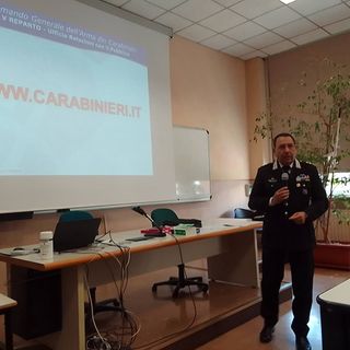 Cultura della Legalità Il Comandante della Compagnia CC di Biella presso ITIS Quintino Sella