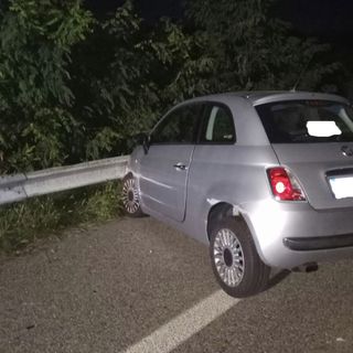 Ennesima uscita di strada in super