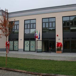 Graglia: Vandali alla scuola primaria di Valle, tubi danneggiati e allagate le caldaie