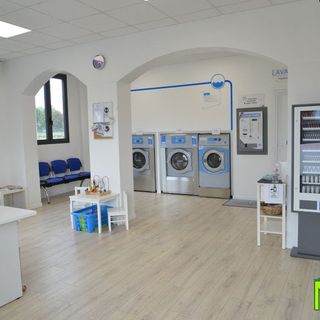 Panni lavati e asciutti comodamente da casa? Con Lavagettone di Gaglianico si può