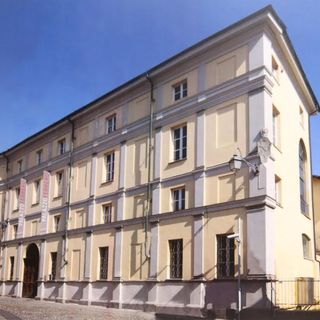 Biella: Fibre Parallele va in scena con "Mangiami l'anima e poi sputala"