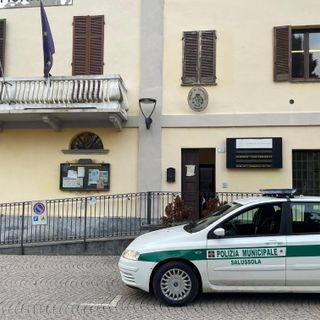Salussola: Controlli su strada, verbale per il conducente di un'auto senza assicurazione