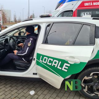 Biella: uomo tenta il suicidio sul ponte della tangenziale, salvato dalla Polizia Locale, foto archivio