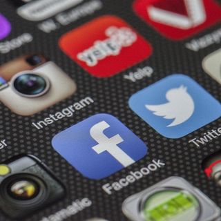 Social commerce: vendi e promuovi gratis i tuoi articoli online e poi spedisci!