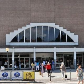 Biella: furto al Max e Mix Market di via La Marmora