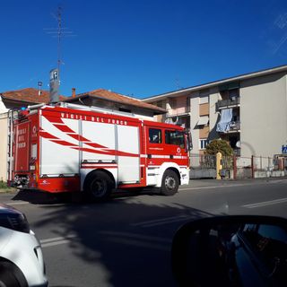 Biella, via Rosselli: casa allagata, intervengono i Vigili del Fuoco