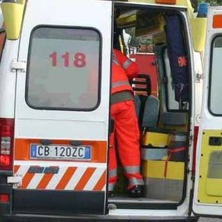 Incidente in un cantiere a Occhieppo Inferiore: operaio 47enne si ferisce a una mano