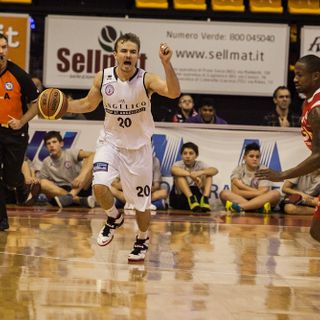 Basket - Angelico Biella vince facile contro Imola FOTOGALLERY