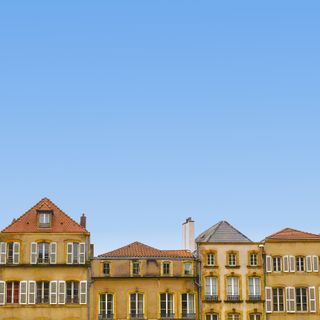Acquistare e vendere casa: perché affidarsi a un’agenzia immobiliare