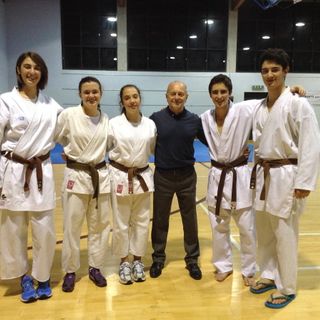 Arti Marziali - Cinque nuove cinture nere per la Funakoshi