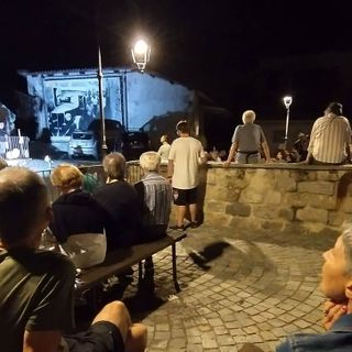 Nelle immagini, concerto Tribeba e laboratorio trunfa/ribeba/scacciapensieri.