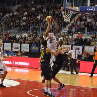 Basket - Domenica diretta sul web per Angelico - Manital