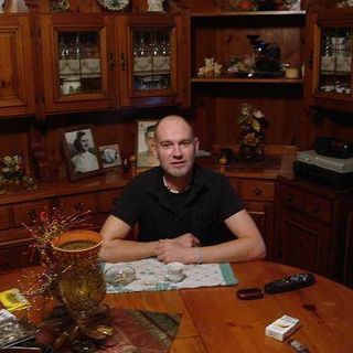 Nell'immagine tratta da Facebook, Gianluigi Duez