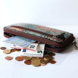 Ritrovato portafoglio con denaro al Mercato Europeo, chi lo ha smarrito?