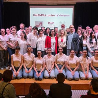 Gaglianico urla "No" alla violenza contro le donne, VIDEO Davide Finetti per newsbiella.it