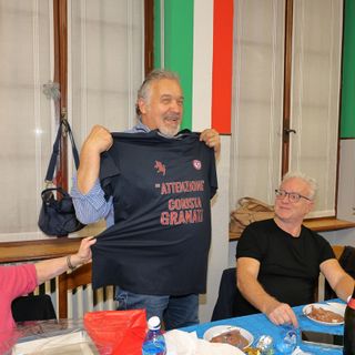 A Casapinta tra amici, musica e bagna cauda: una serata speciale con la Corale del paese - Foto di Claudio Nicola