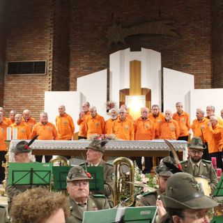 Coro Monte Mucrone e A.P.D. Pietro Micca festeggiano sulle note della lirica