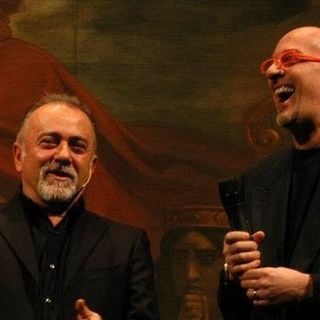 Un lutto straziante per Asti e il mondo della musica: è morto Massimo Cotto, giornalista, scrittore, speaker e anima di Asti Musica