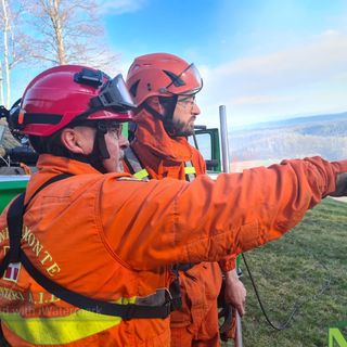 Donato, brucia il bosco in Frazione Pralungo