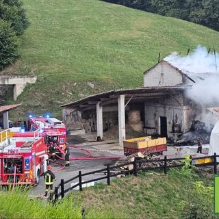 fienile fiamme