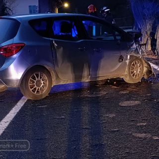Campiglia Cervo: Perde il controllo del mezzo e finisce contro un muro - Foto Baù per newsbiella.it