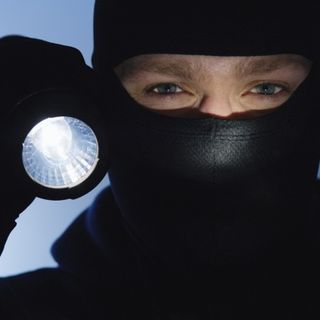 Occhieppo Superiore: Se ne vanno a mani vuote i ladri che hanno forzato la porta di una cascina