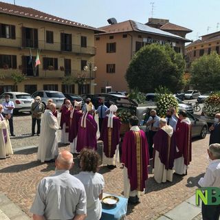 Funerale dell'imprenditore Paolo Lavino: commossa partecipazione di famigliari e conoscenti