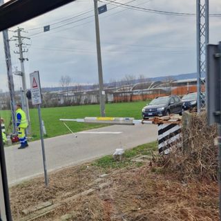 Passaggio a livello in tilt a Sandigliano