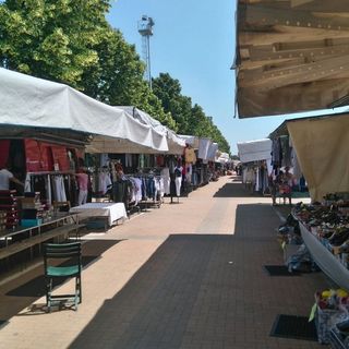 Biella, gli ambulanti di Piazza Falcone danno vita al coordinamento per la tutela dei mercati biellesi